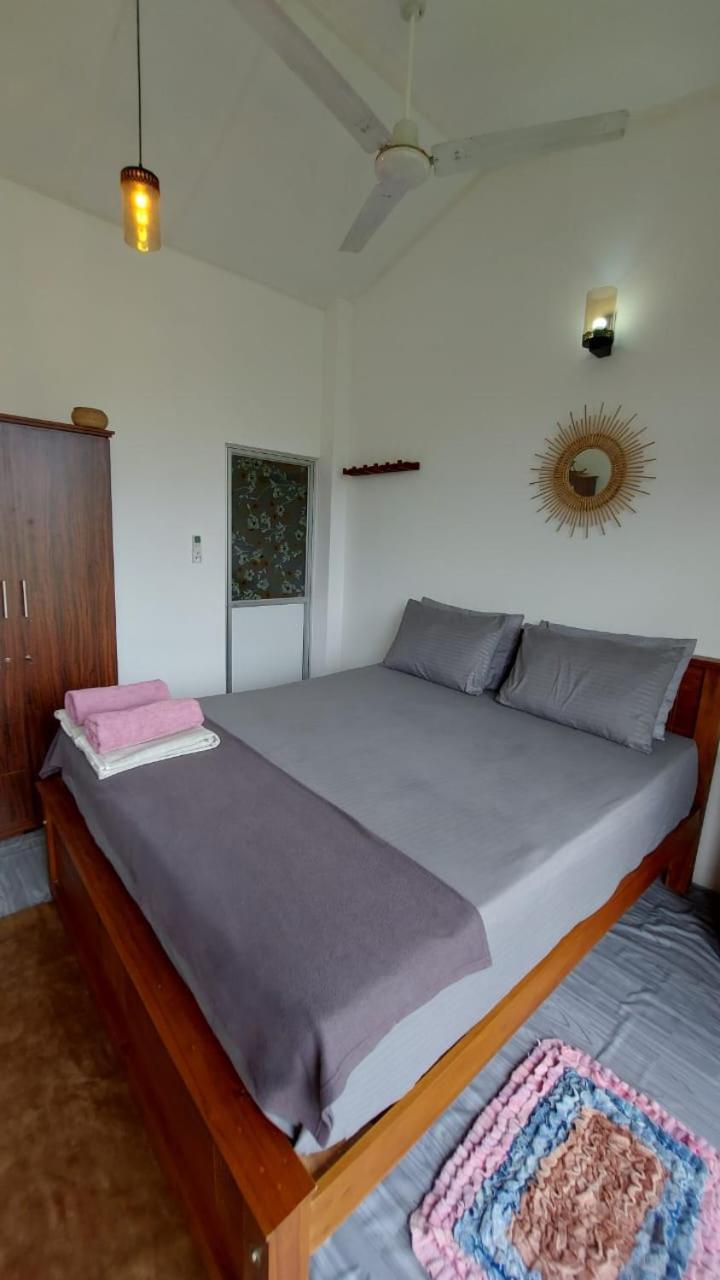 Jungle Beach Inn Унаватуна Екстериор снимка