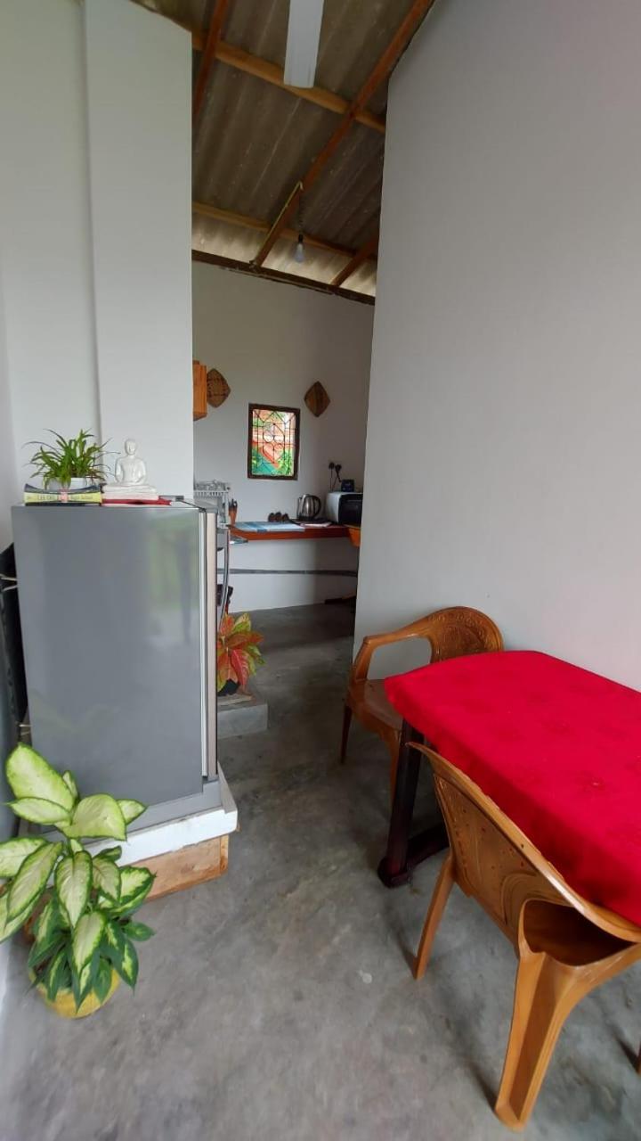 Jungle Beach Inn Унаватуна Екстериор снимка